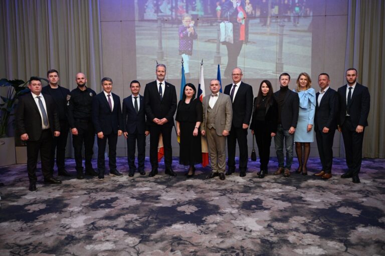 572782974_1267573925383528_644283608834114621_n