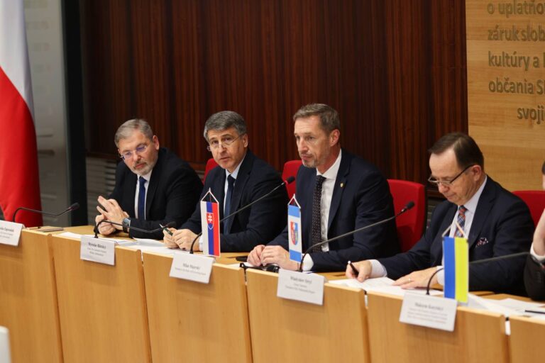 photo_2025-11-26_20-44-50